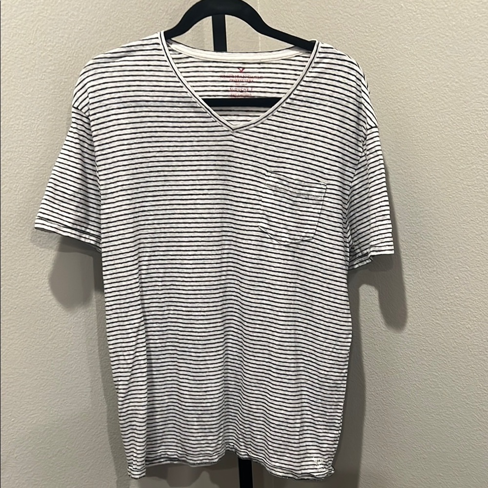 American Eagle Outfitters Black and cream Short Sleeve Tee
